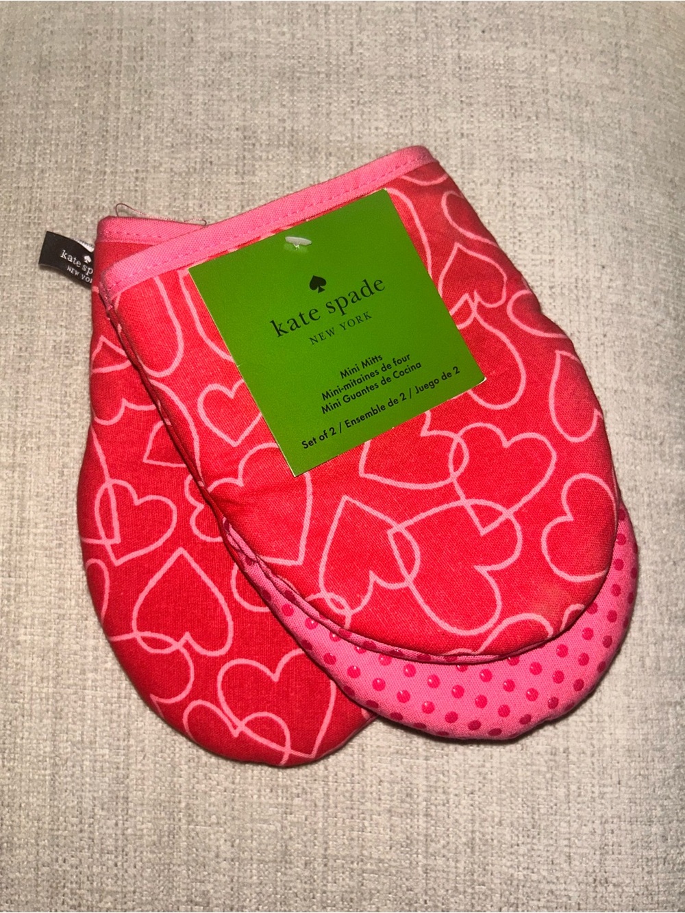 Kate Spade pink heart-print mini oven mitts set NWT